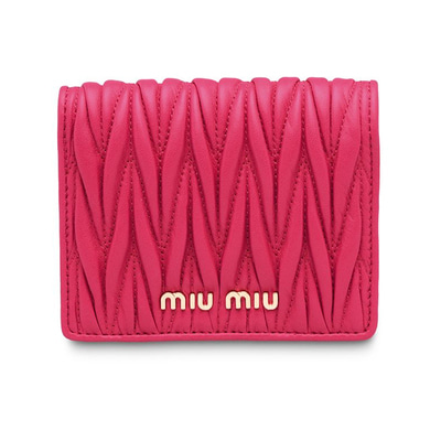 19FW 미우미우 핑크 마테라쎄 지갑 5MV204/N88F01BK라운지 에스